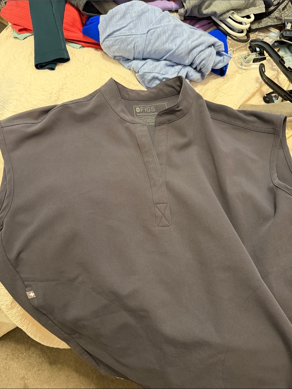 Figs Charcoal Gray Set